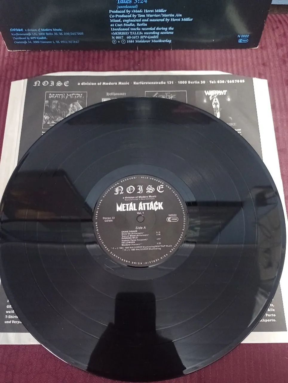 LP Metal Attack volume 1 (Noise Records) importado (raríssimo) - Foto 3