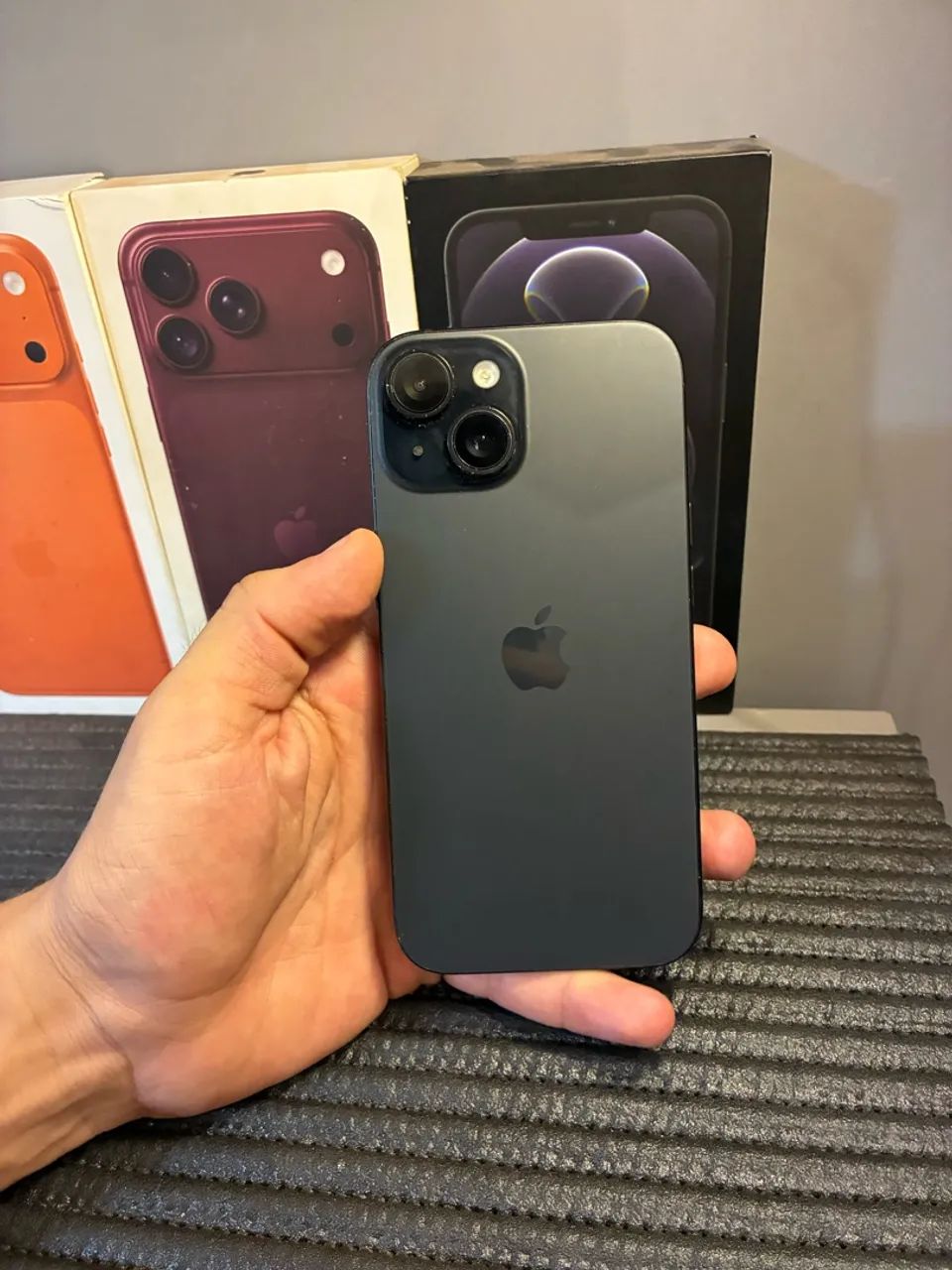 iPhone 15 - 256GB 