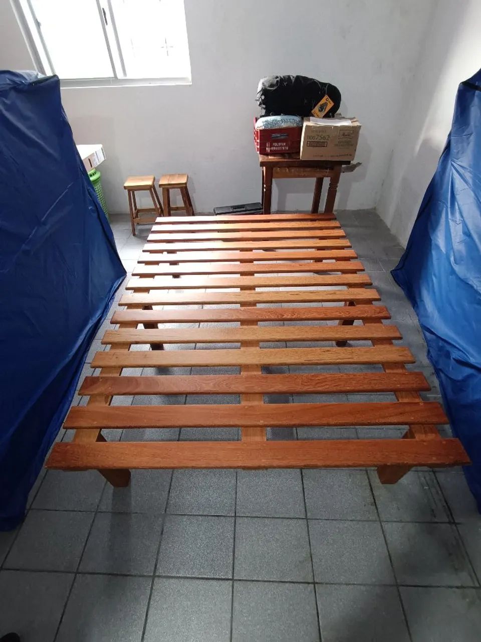 CAMA DE CASAL, ACOMPANHA ESTRADO DE MADEIRA E BIDE - Foto 4