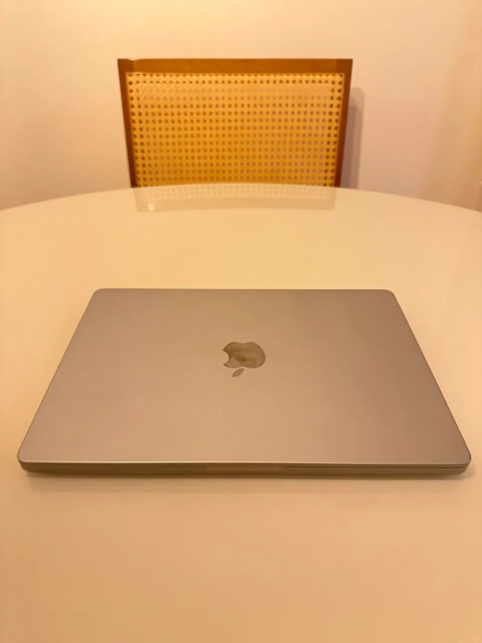MacBook Pro 14