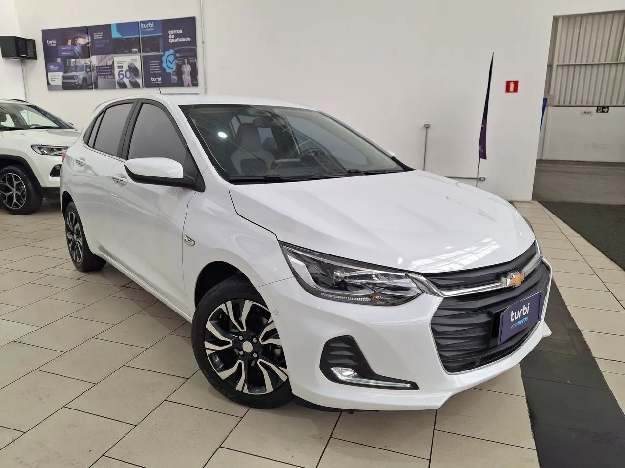 Chevrolet Onix Hatch Premier 1.0 12V TB Flex Aut. 4P, foto 8 de 10