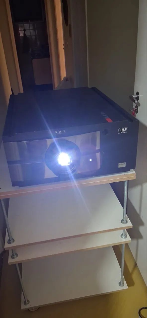 Projetor Barco RML W6 - Foto 3