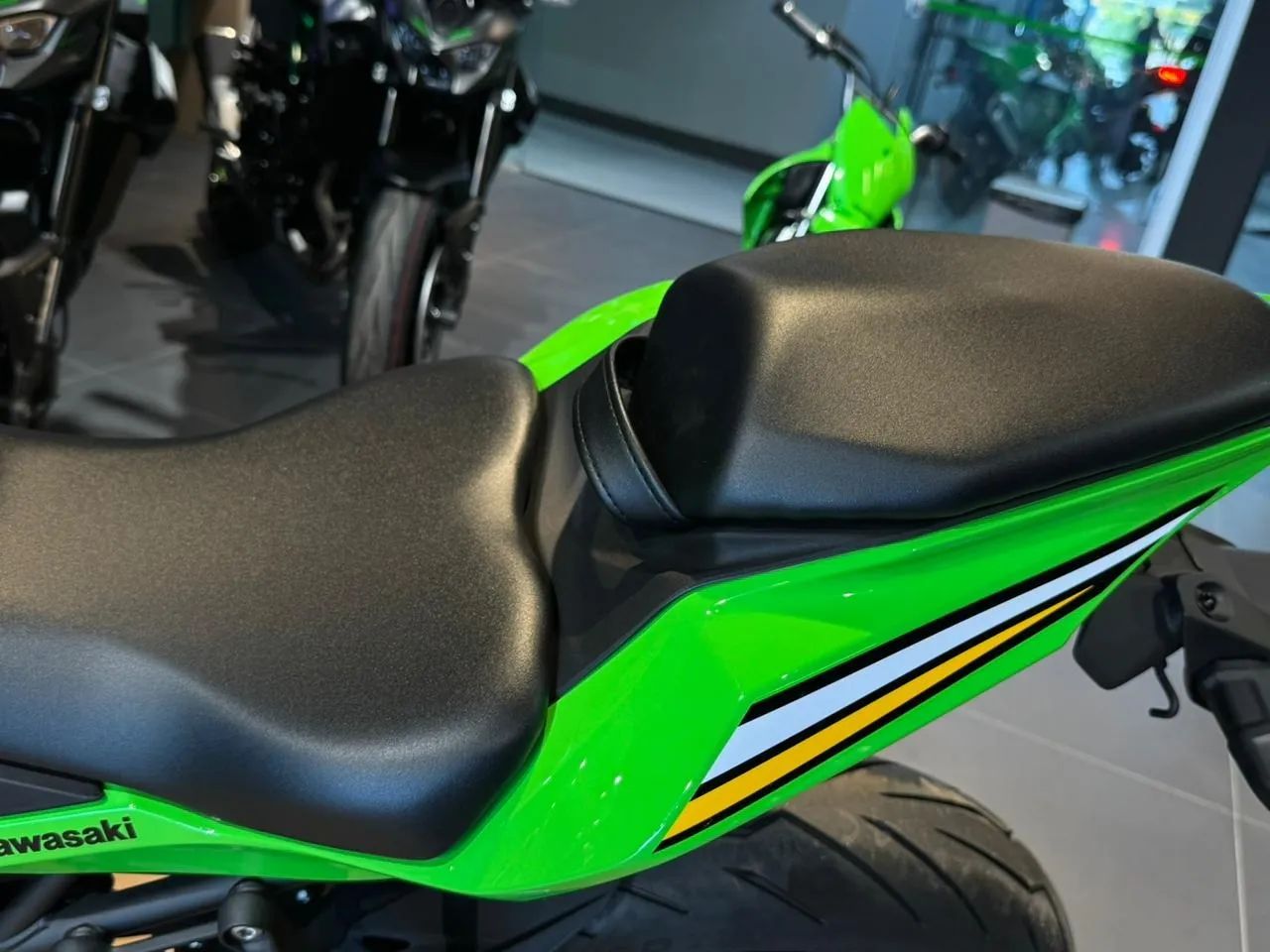 Kawasaki Zx-4r 2026 - 1504913547 | OLX