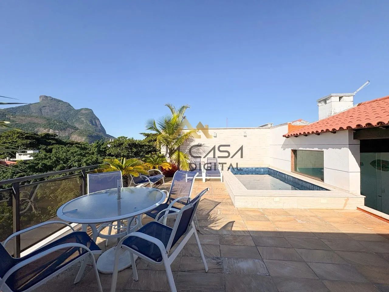 Excelente cobertura com 4 quartos no Jardim Oceânico- Barra da Tijuca. REF: CO0419
