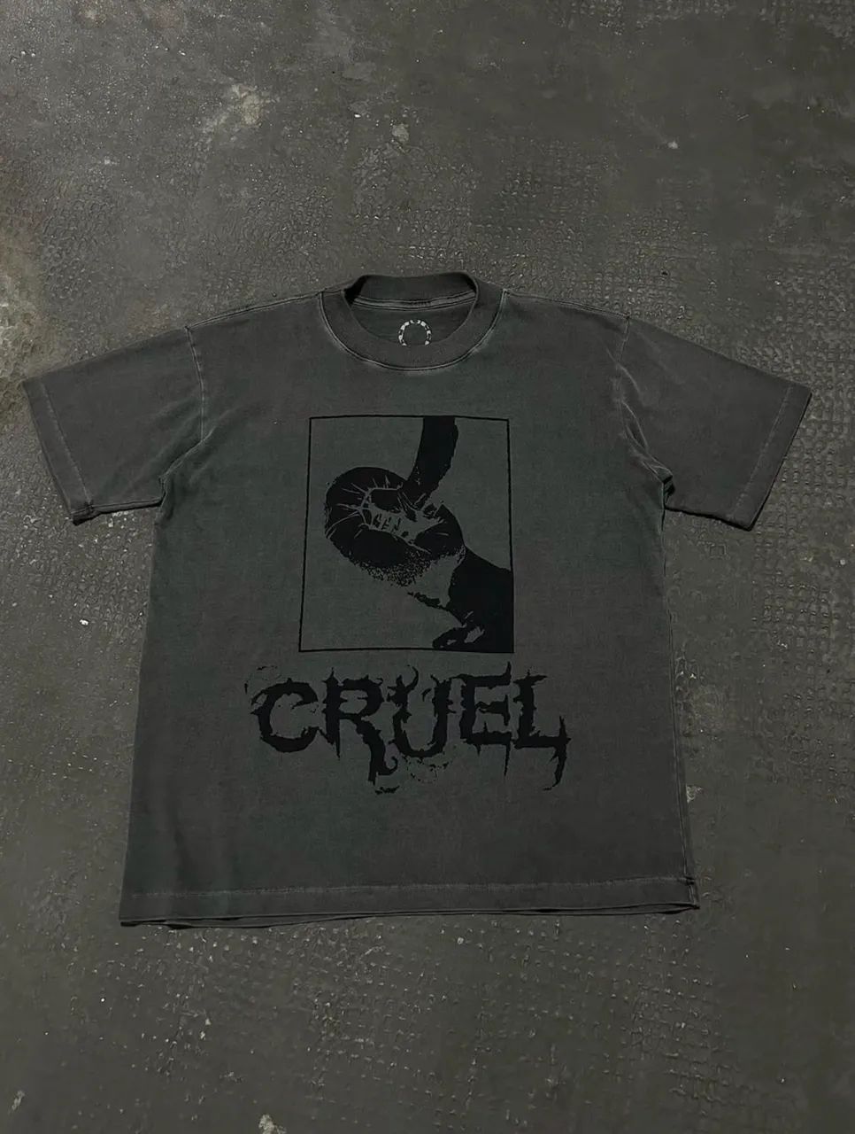 Camiseta Ewcruel Punch Cinza - Foto 3