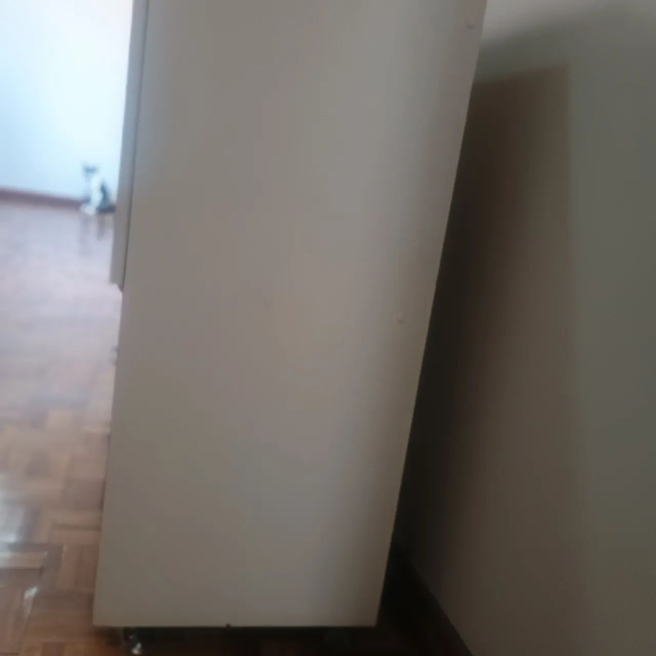 Rack / Módulo para TV Branco Moderno com Rodízios e 6 Repartições - Foto 3