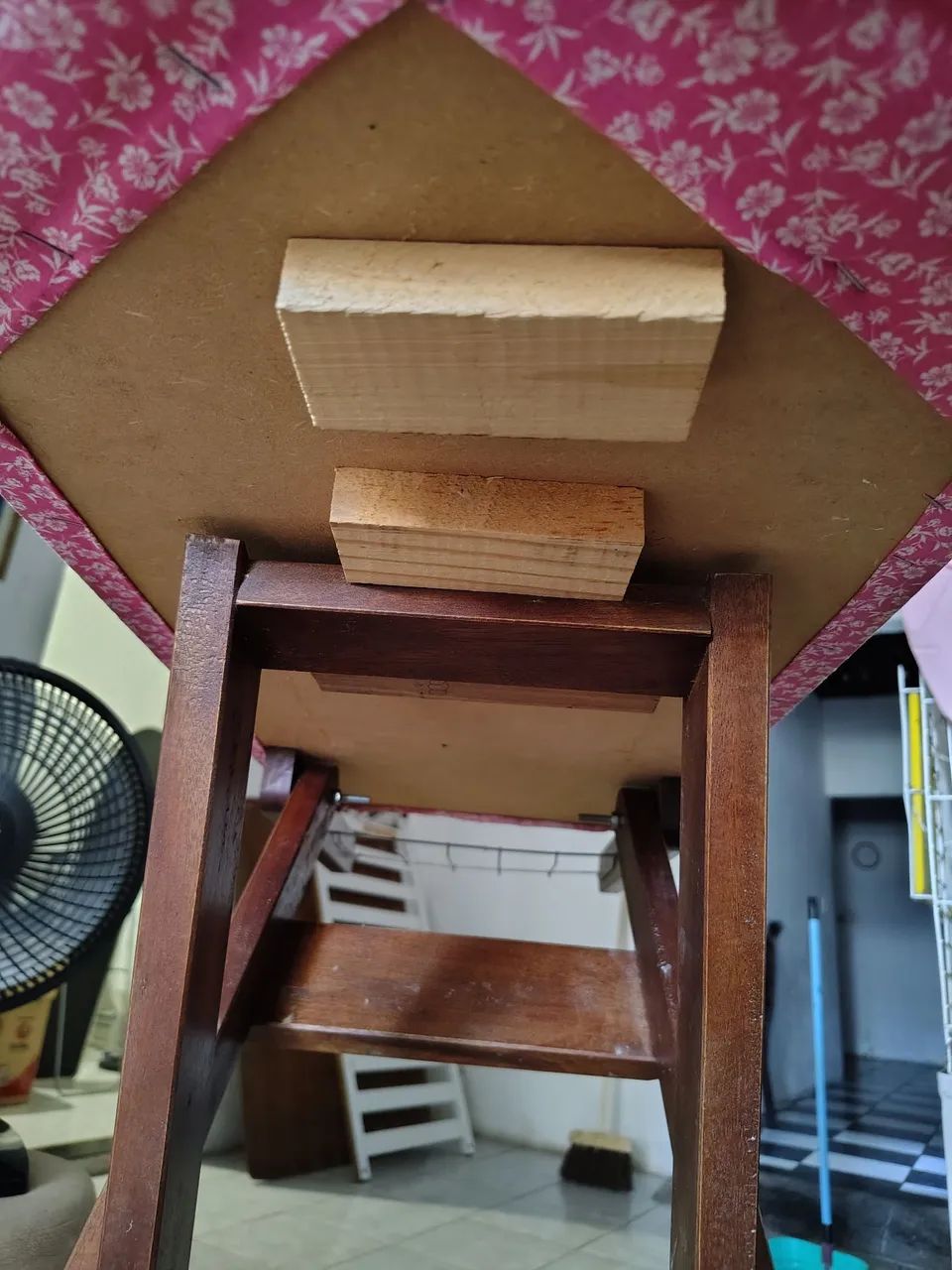 Tábua de passar roupa - Foto 5