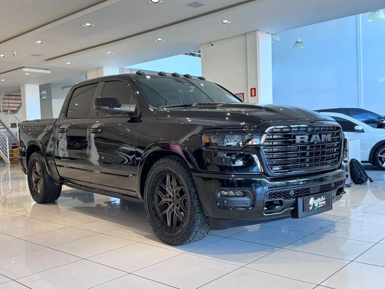 Ram 1500 1500 LARAM. NIGHT ED. BI-TB 3.0 4x4 Aut. 2025