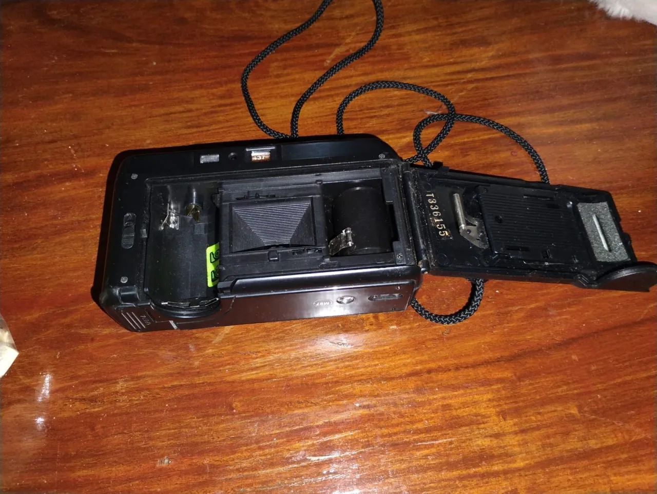 KIT RELÍQUIAS ELETRÔNICAS (CÂMERA + RÁDIO + CELULAR ANTIGO) - Foto 3