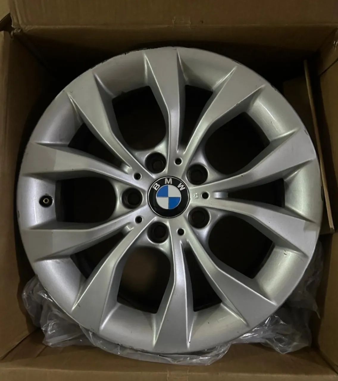 Jogo de Rodas Originais BMW X1 Aro 17 - Peças para carros, vans e