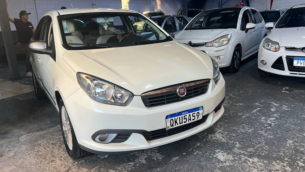 Fiat Grand Siena ESSENCE 1.6 FLEX 16V 2016
