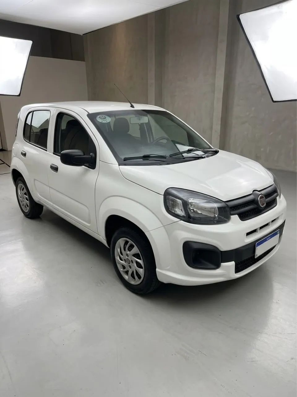 Fiat Uno UNO ATTRACTIVE 1.0 Fire Flex 8V 5p 2021