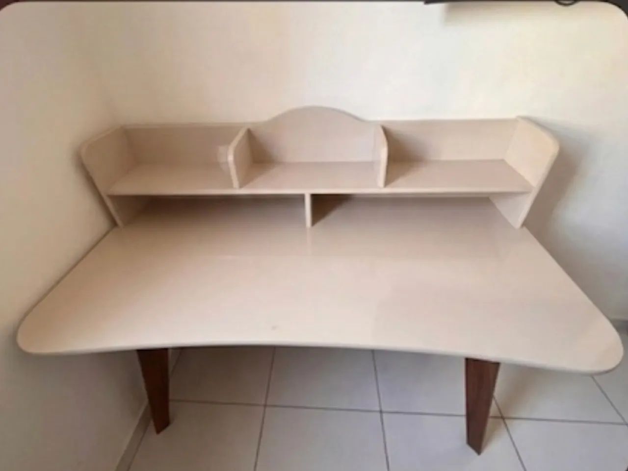 Escrivaninha  - Foto 2