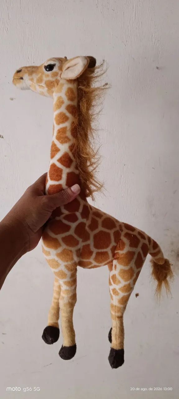 Vendo pelúcia girafa