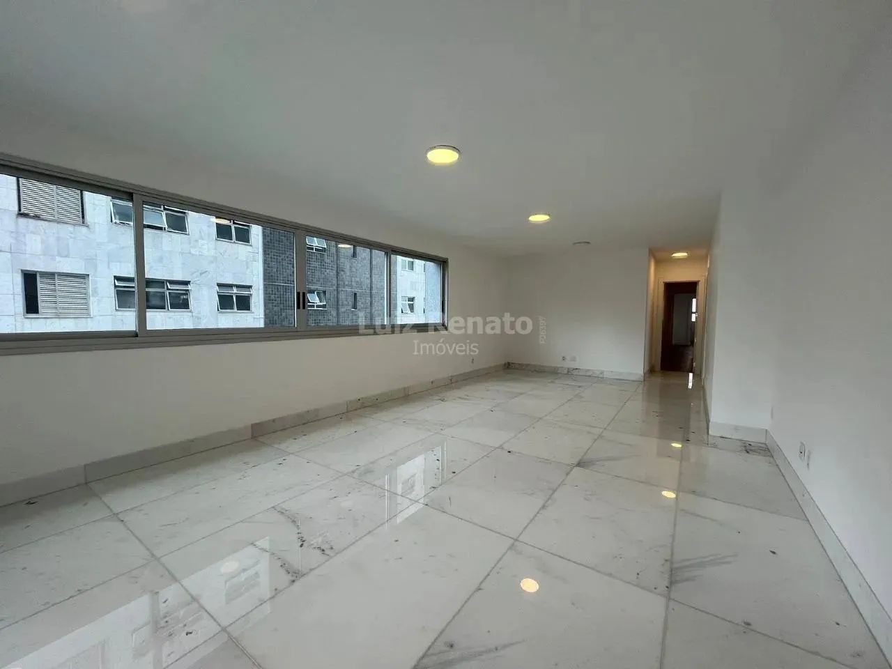 Apartamento com 4 suítes para locação no Funcionários