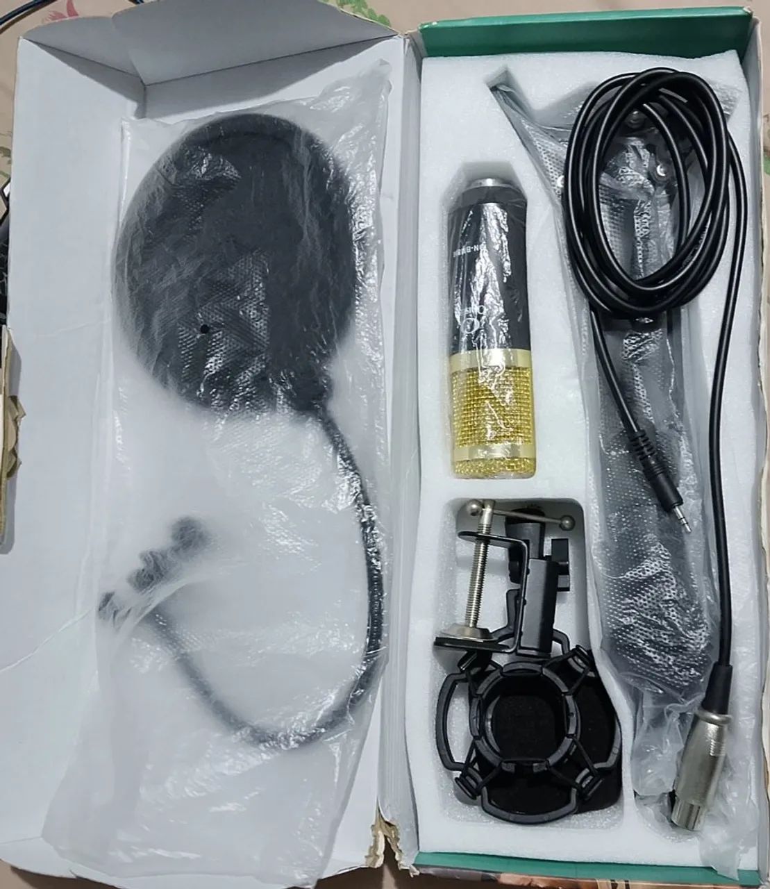 Interface de áudio Behringer Umc22 + Bm800 + Acessórios  - Foto 4