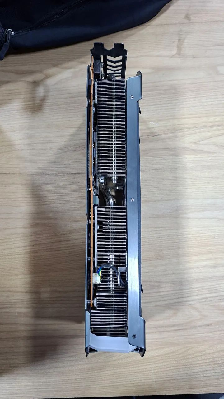 RX 6900XT 16GB RED DEVIL - DEFEITO - Foto 3
