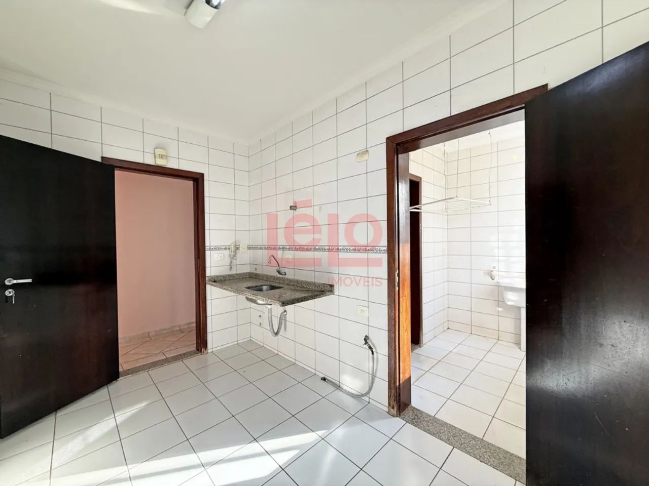 Apartamento 03 quartos Zona 07 - Próximo a UEM. - Foto 5