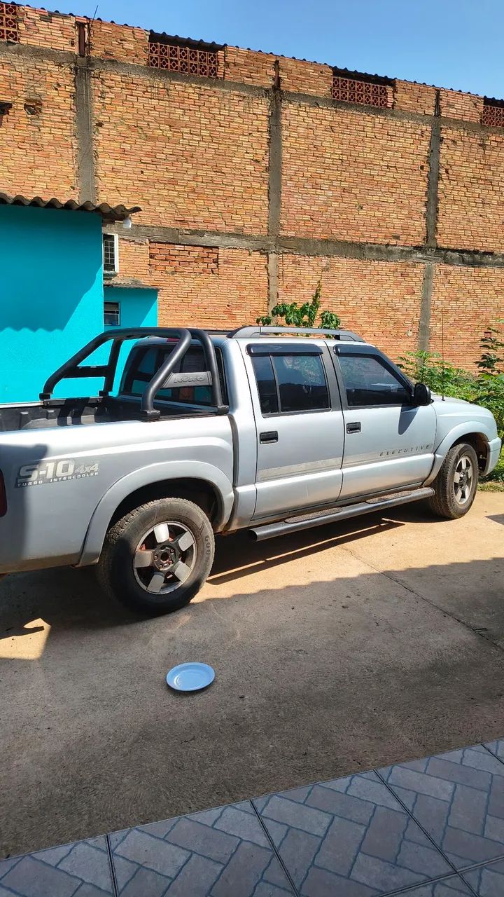 Chevrolet S10 S10 Pick-Up Exec. 2.8 4x4 CD TB Int.Dies 2011
