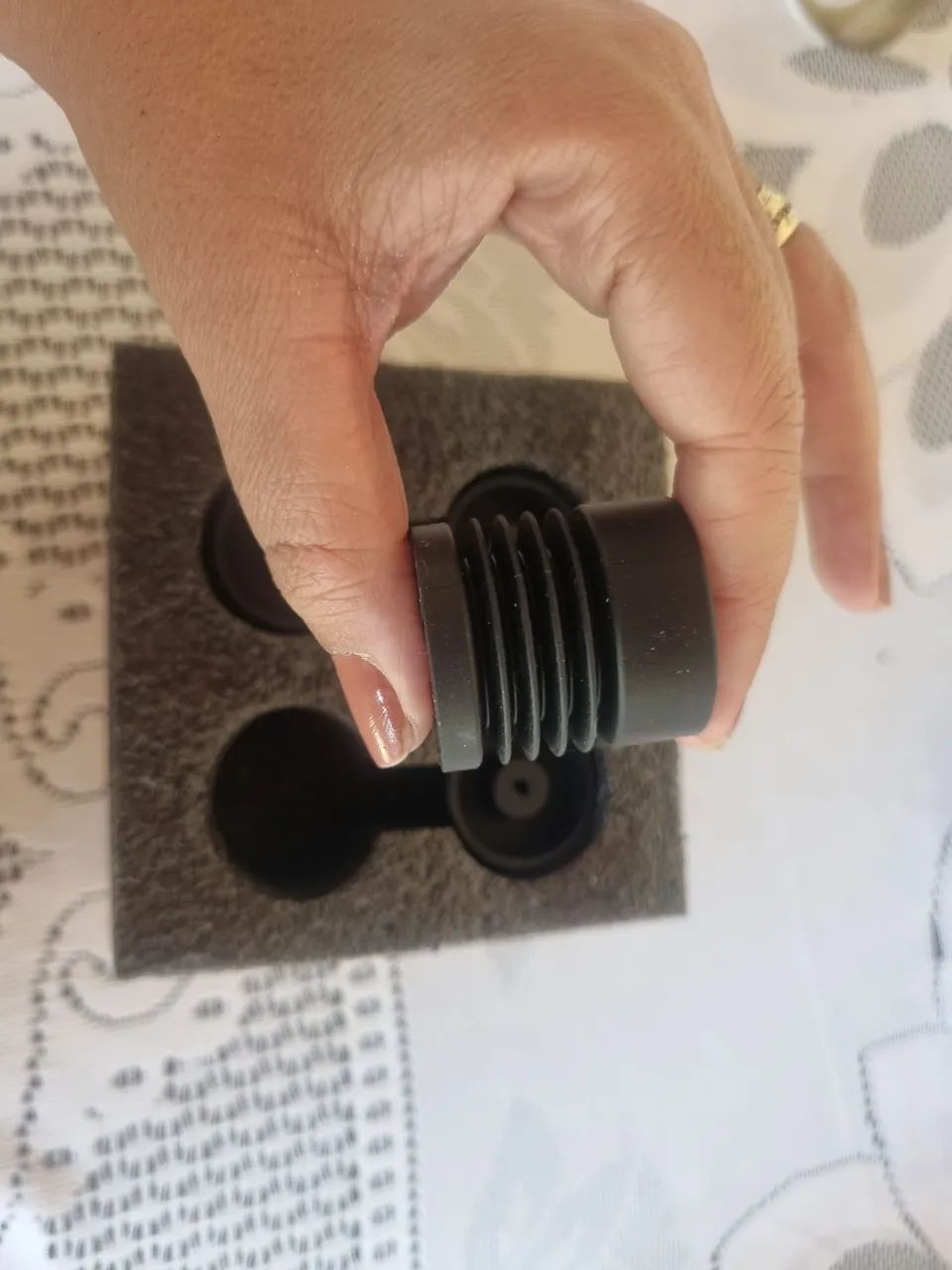 pés antivibração para impressoras 3D marca ELEGOO ( modelo Centauri  Centauri Carbon) - Foto 3