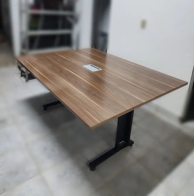 Mesa de Reunião Amadeirada - Foto 4