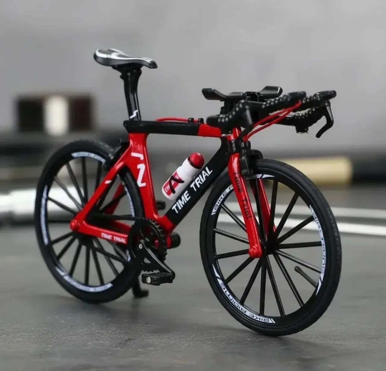 Bicicleta de Ferro em Miniatura  - Foto 4