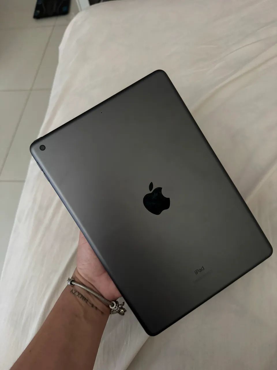 Vendo IPad 8 muito conservado - Foto 3
