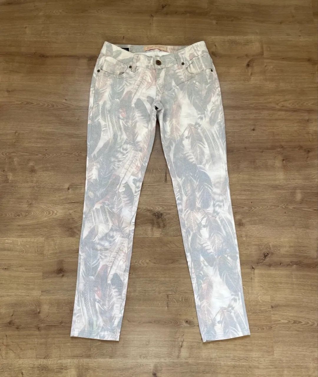 Calça Jeans Feminina tam 40 Estampada Beagle - Foto 2