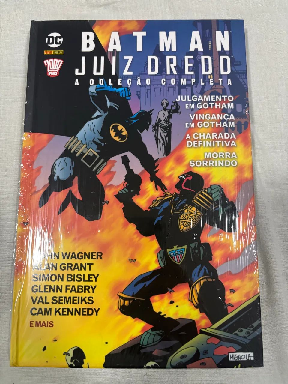 Batman / Juíz Dredd - A Coleção Completa - Panini