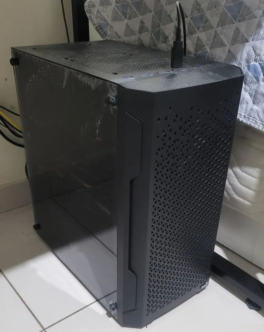 PC GAMER I5-10400 + 16GB + RX7600