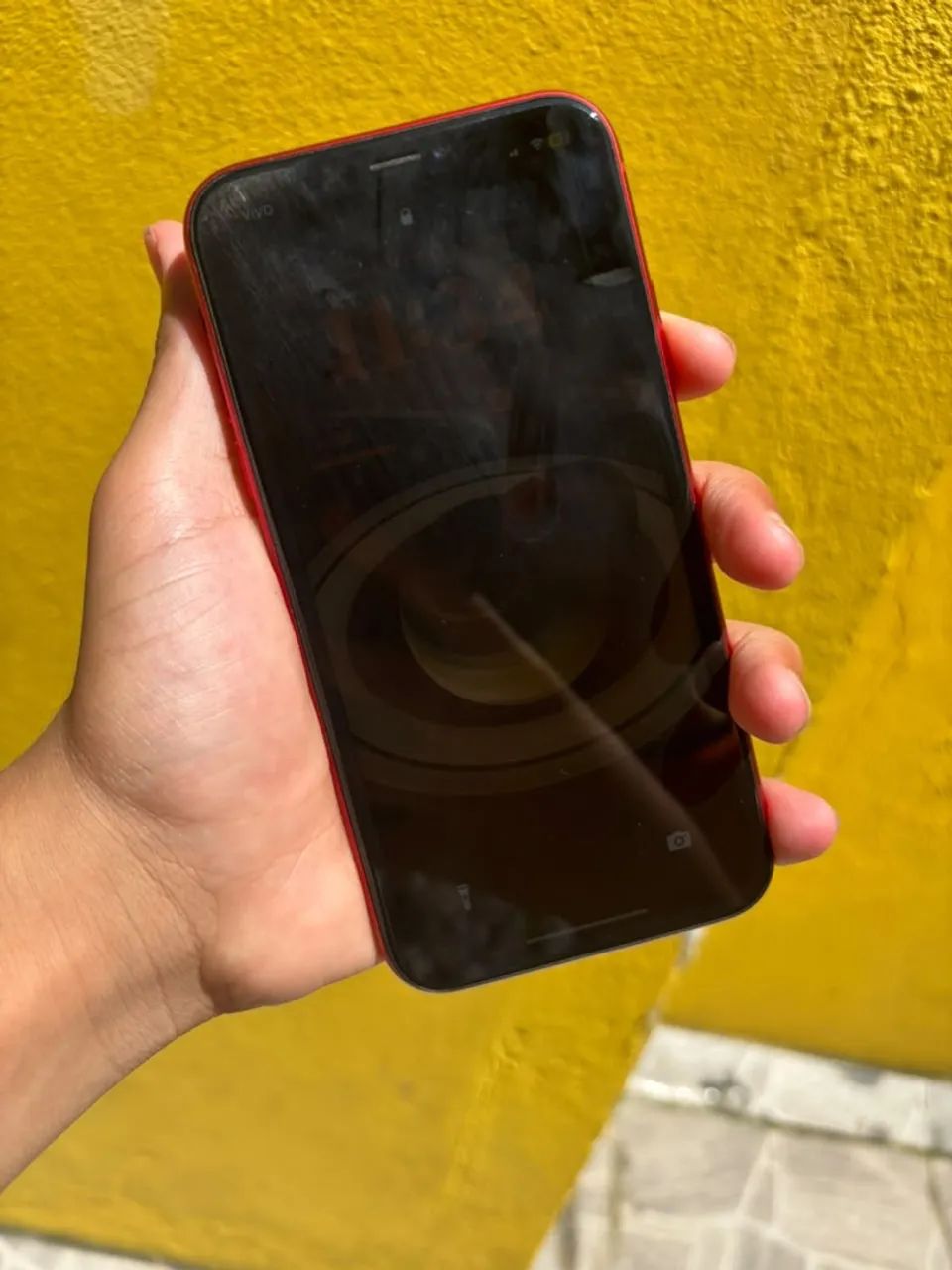 iPhone XR RED PRODUCT 64gb bateria 80% todo original - Celulares e