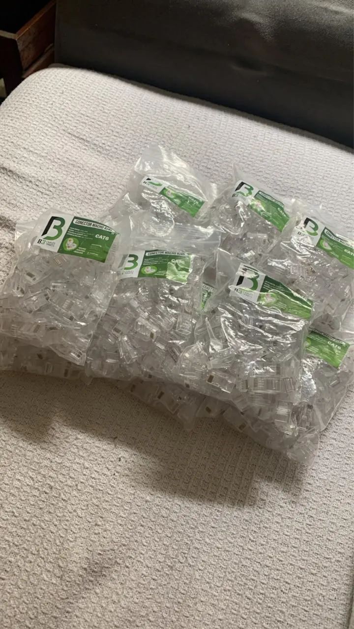 RJ 45 cat6  850 unidades 9 pacotes - Foto 2