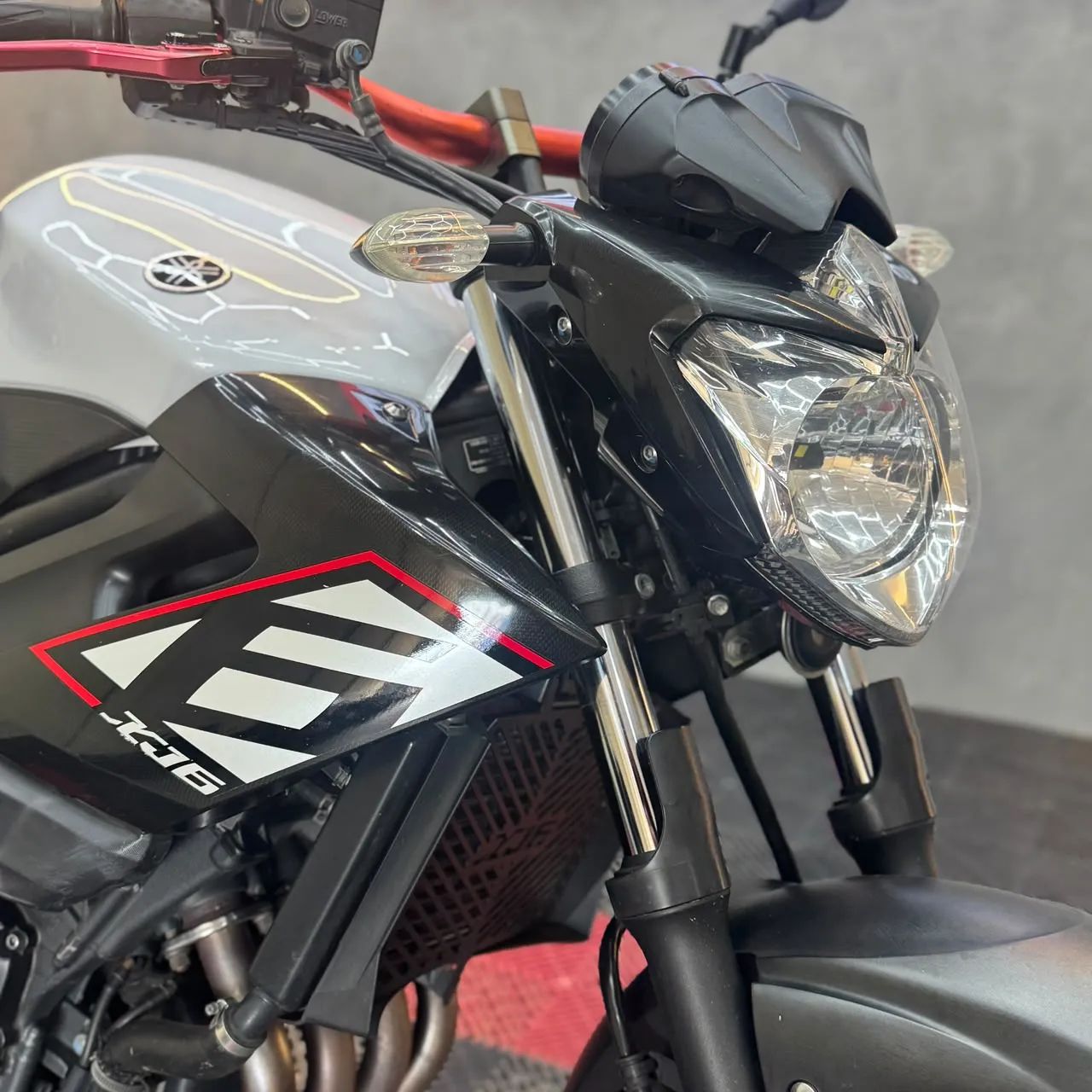 Yamaha XJ6 N SP - Foto 5