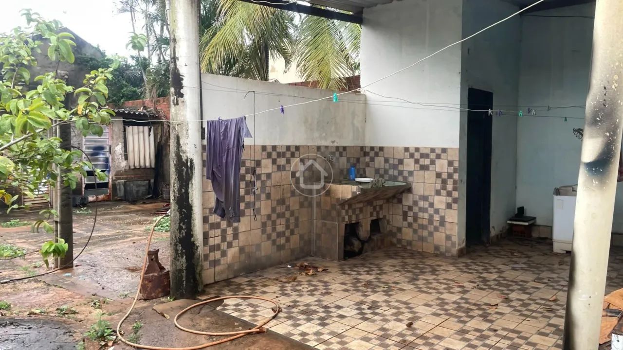 CASA COM SOBRA DE TERRENO PRÓXIMO A LAGOA ITATIAIA - Foto 5