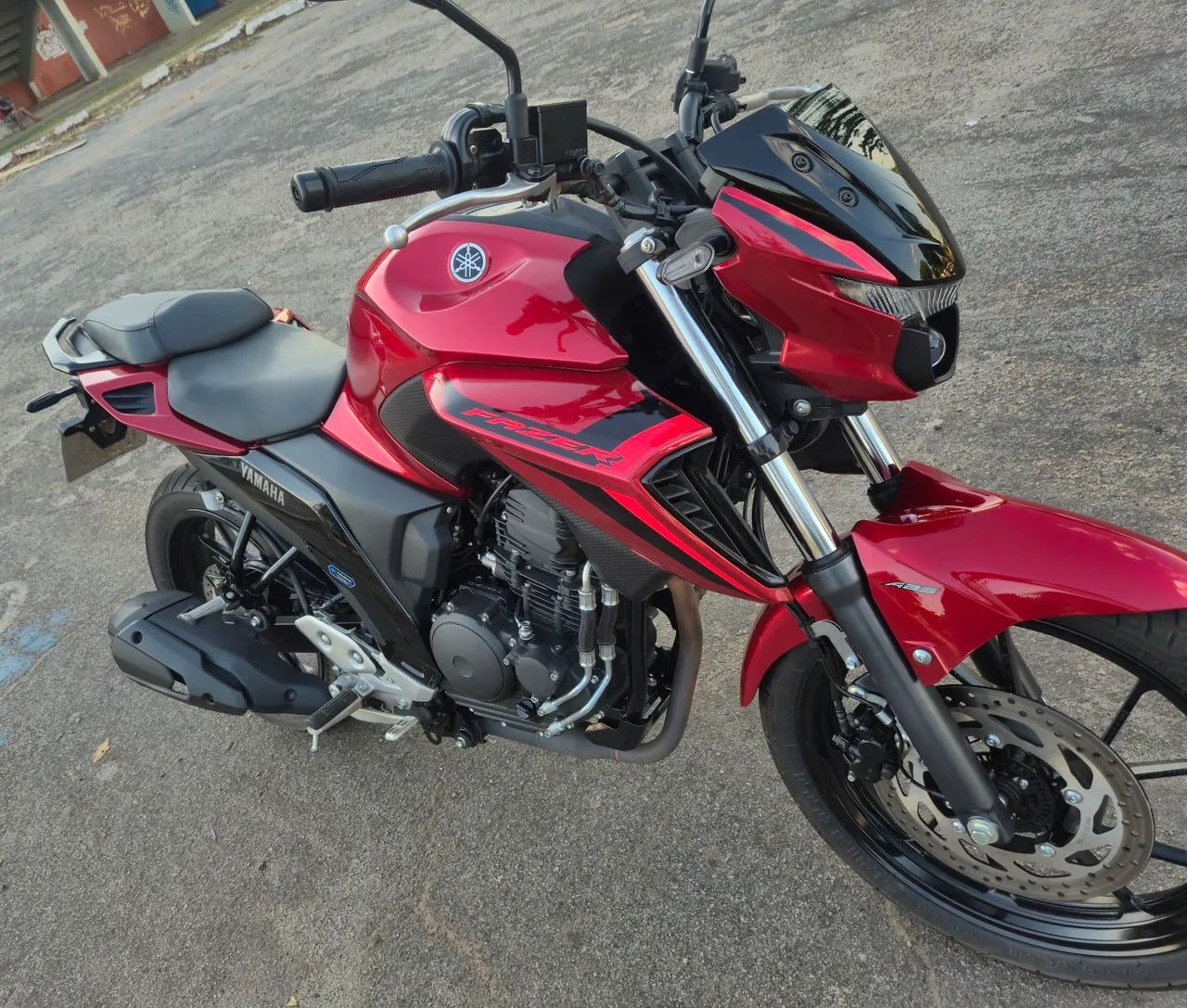 FAZER 250cc 2025 EXTRA com apenas 5.200km rodados - Foto 5