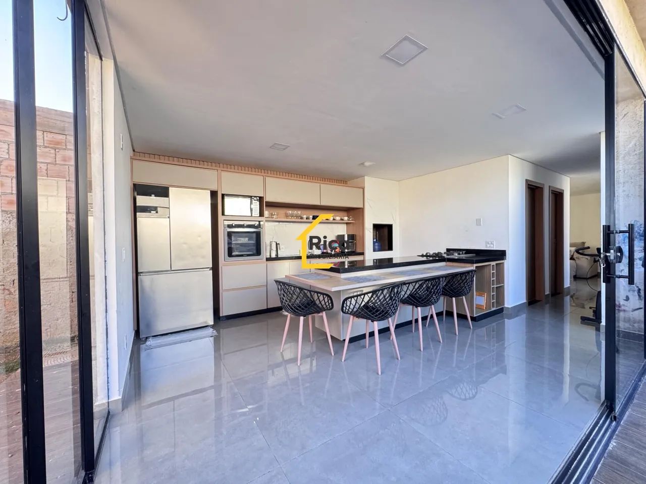 VILA SUÍÇA - CASA ESPAÇOSA E CONFORTÁVEL - Foto 3