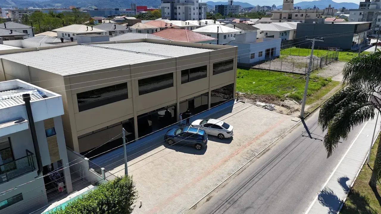 Alugo Sala Comercial de 300mts na Avenida Principal da Nova Palhoça - Foto 3