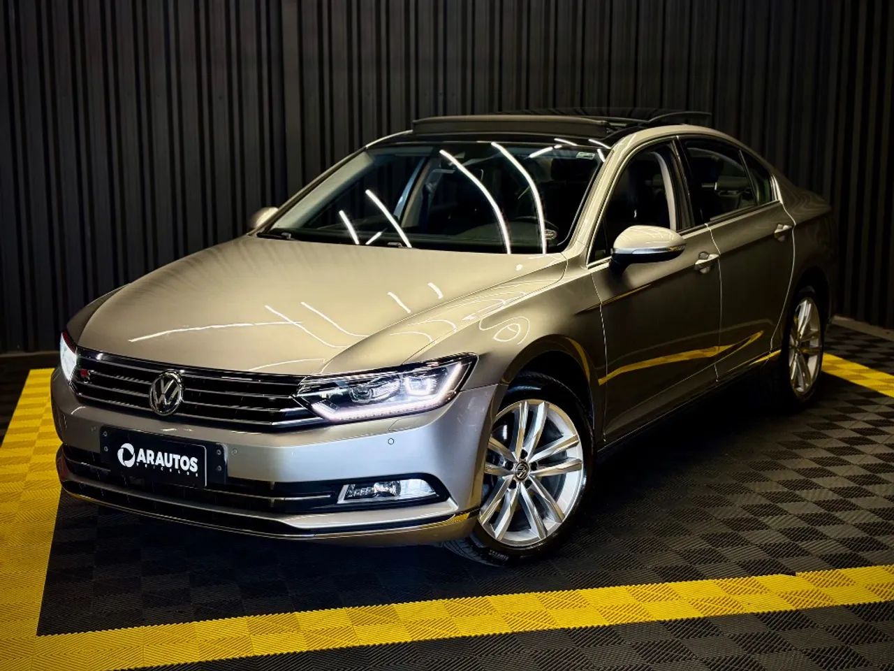 Volkswagen Passat Highline 2.0 TSI 220cv Tip. 2017