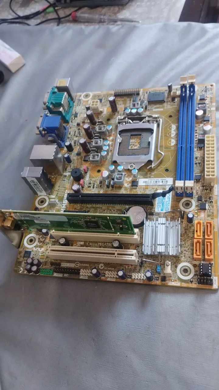 Placa mãe 1155 + Plaquinha de internet com antena