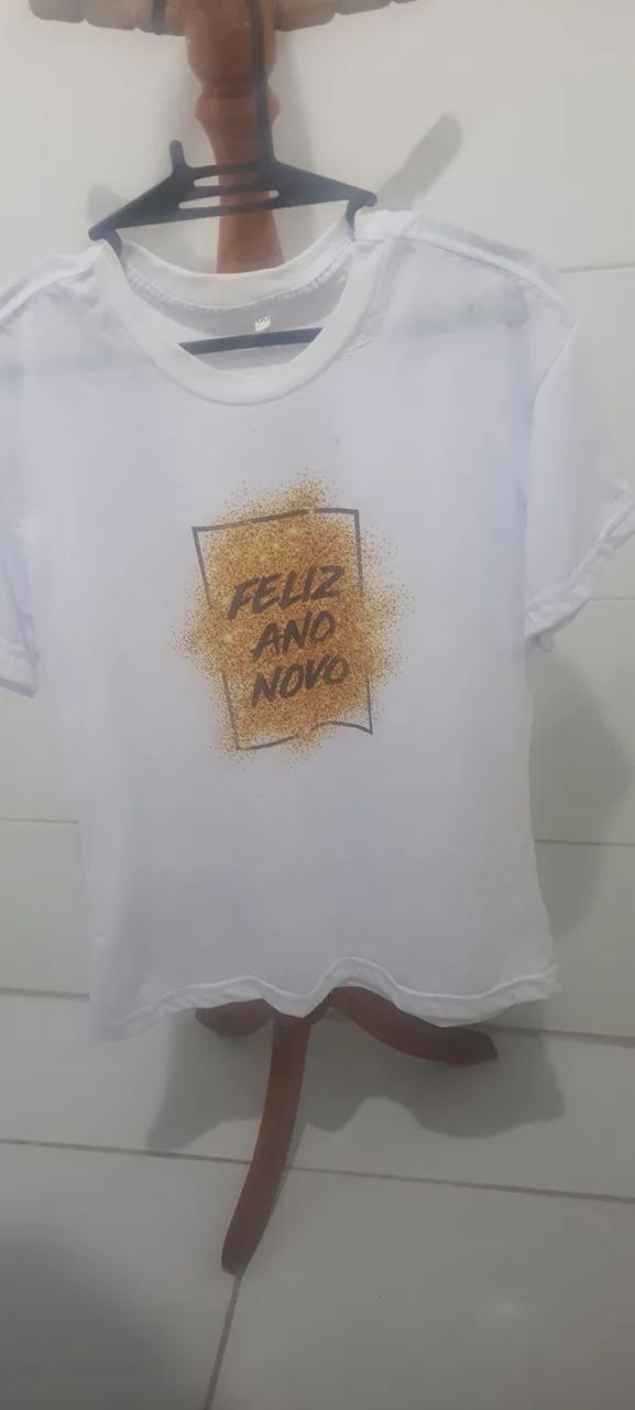 Camisa feliz ano novo