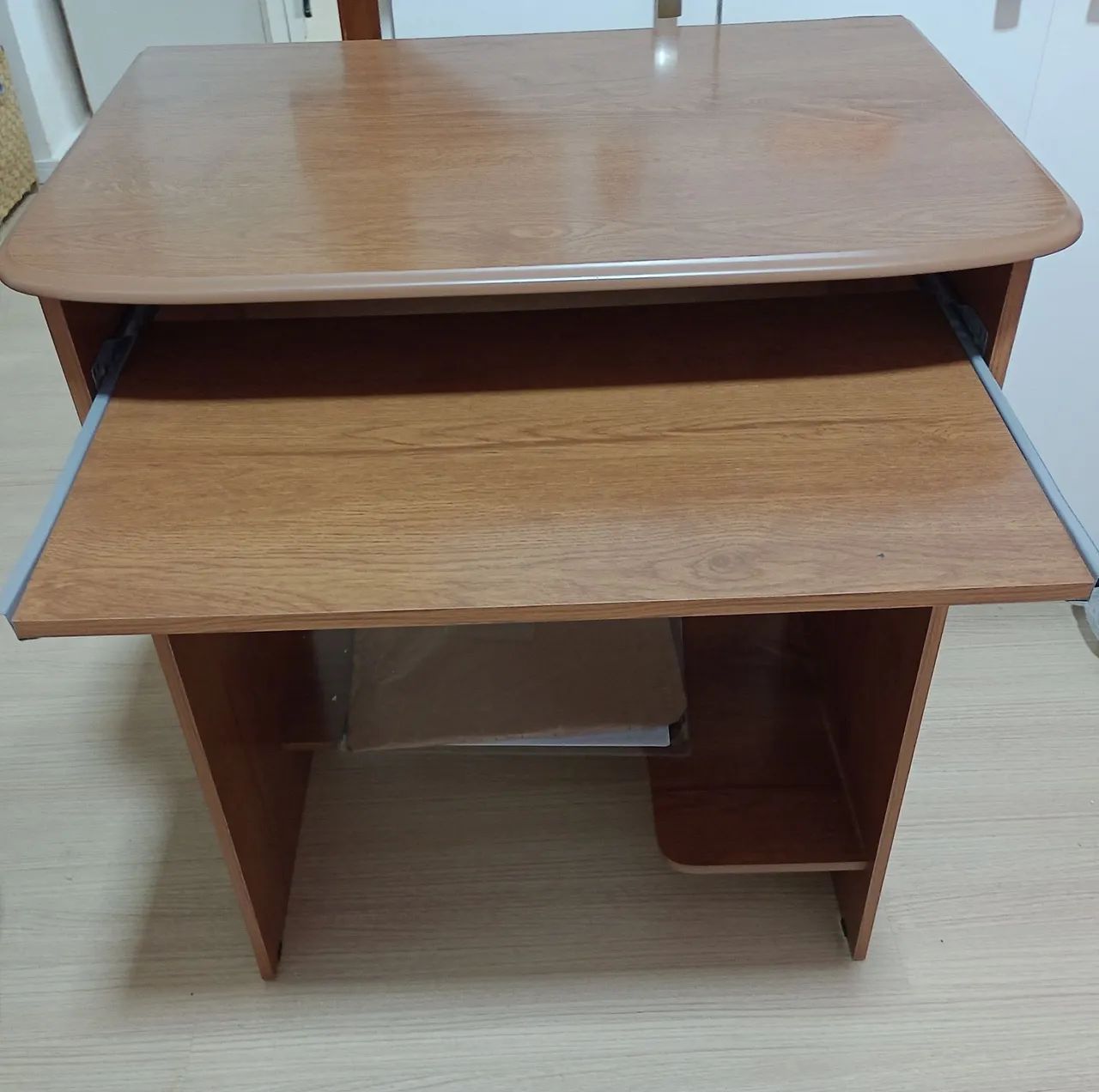 Mesa para computador 415075605760583680