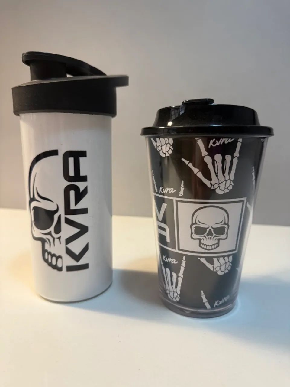 copo e garrafa de aluminio kvra lifestyle