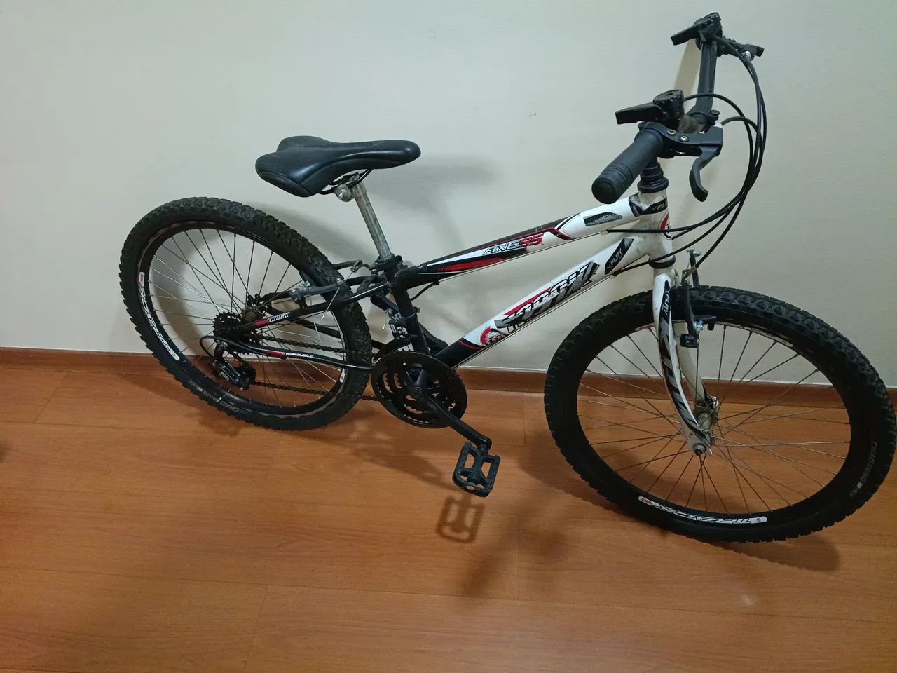 Bicicleta aro 24 18 marchas 