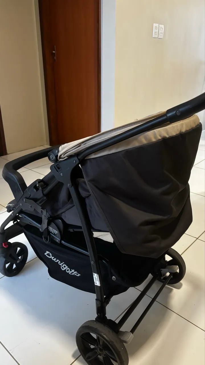 Carrinho de bebê e bebê conforto - Foto 3