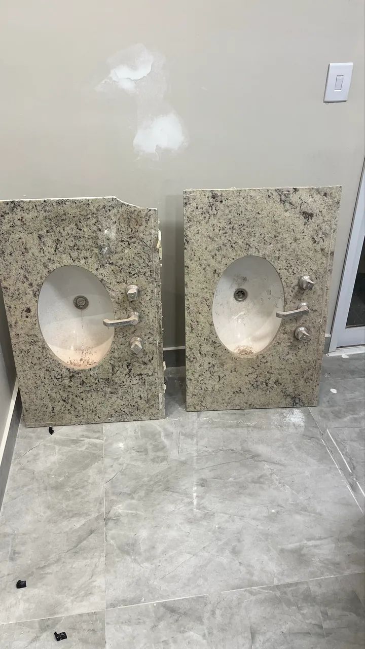 2 Pia com Cuba e pedra para banheiro 