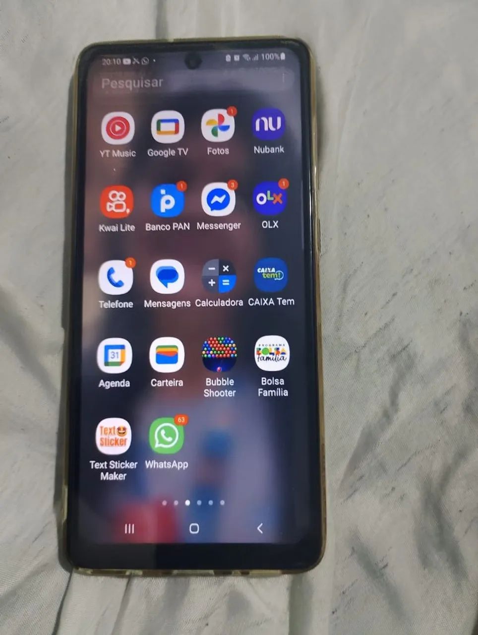 Vendo Samsung galaxy A71. Em perfeito estado funcionando perfeitamente 
