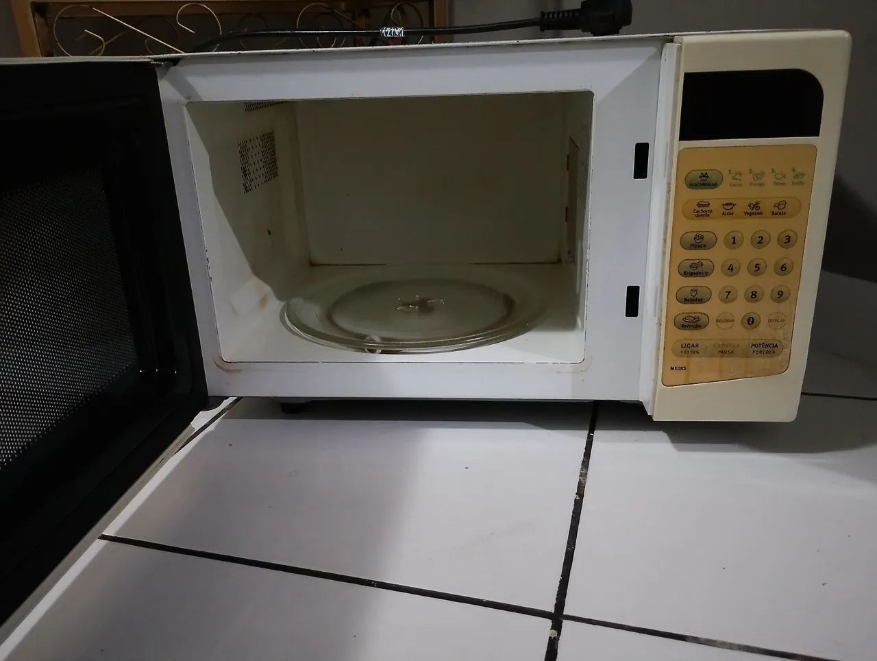 Microondas Eletrolux ME18S  - Foto 3