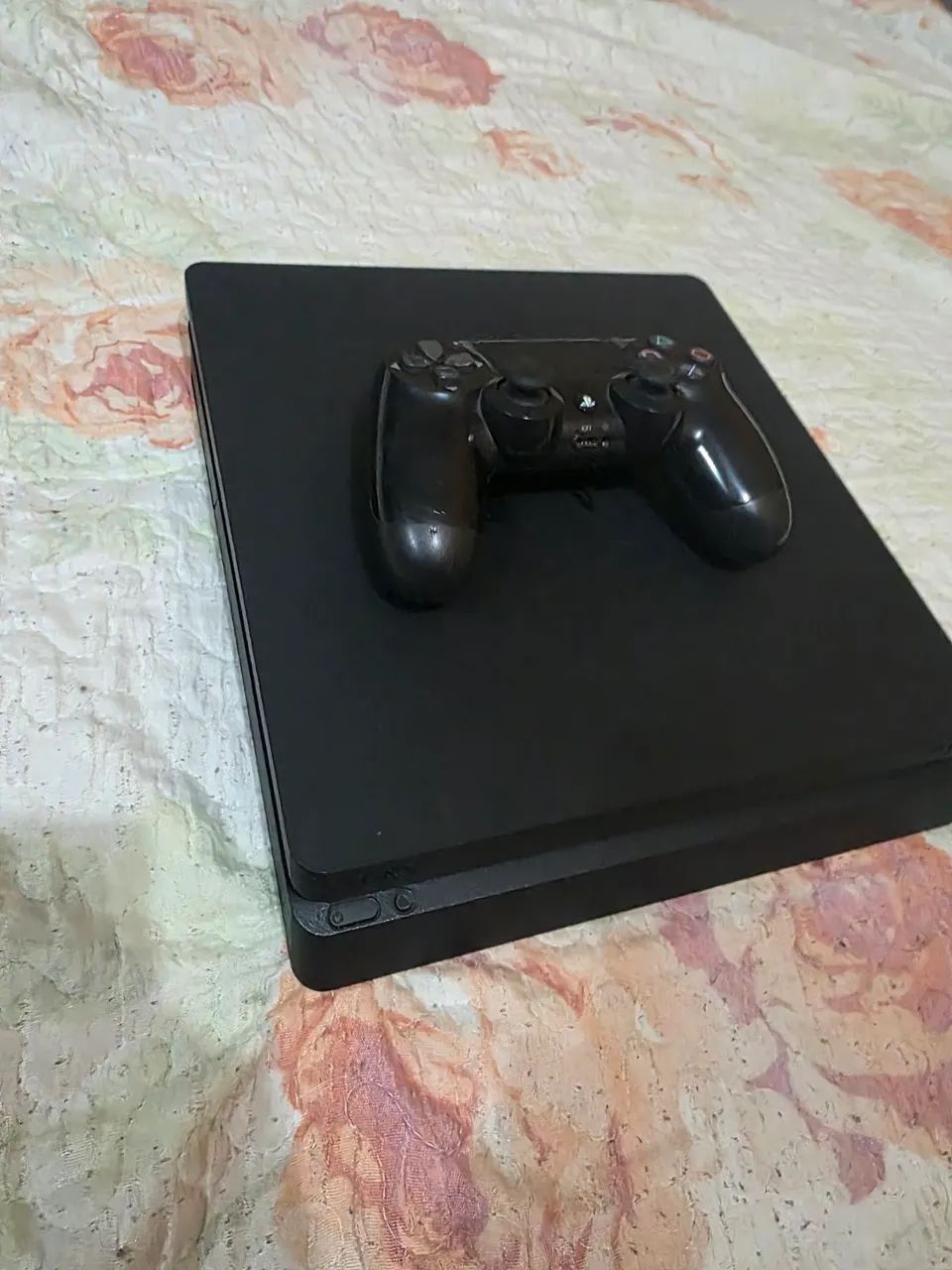 Ps4 slim 1tb pouco usado - Foto 3