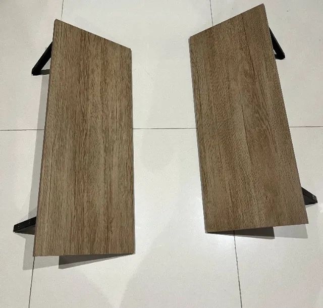 Vendo conjunto com 2 Mesas de escritorio/area externa e Prateleiras multi uso - Foto 5