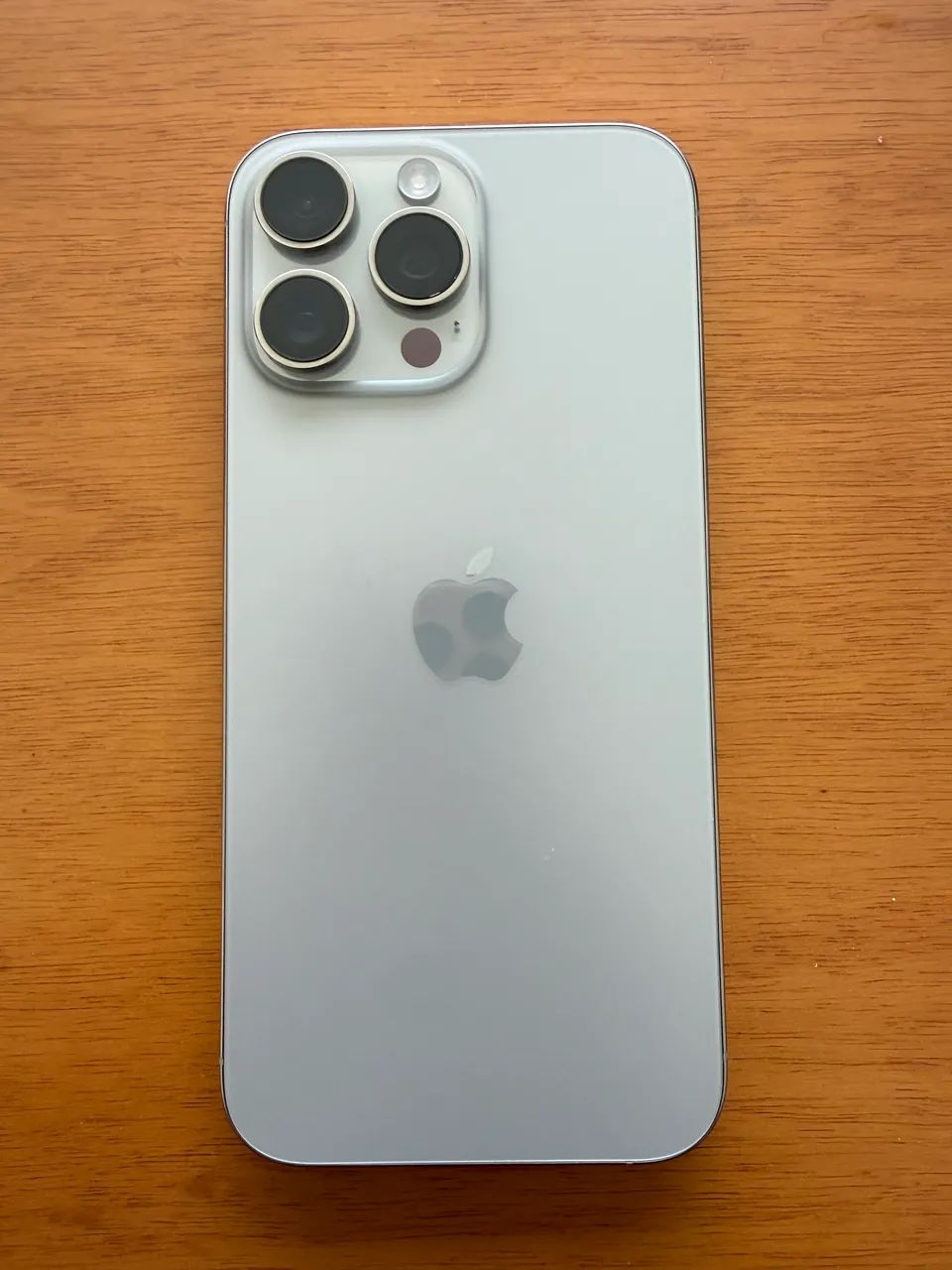 iPhone 16 Pro max  Prata Impecável - Bateria 100% - Sem Marcas  - Foto 3